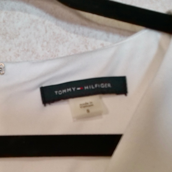 NWT Tommy Hilfiger White & Nude w/ Pink Band V-Neck Tennis Dress Size 8 - Picture 2 of 8